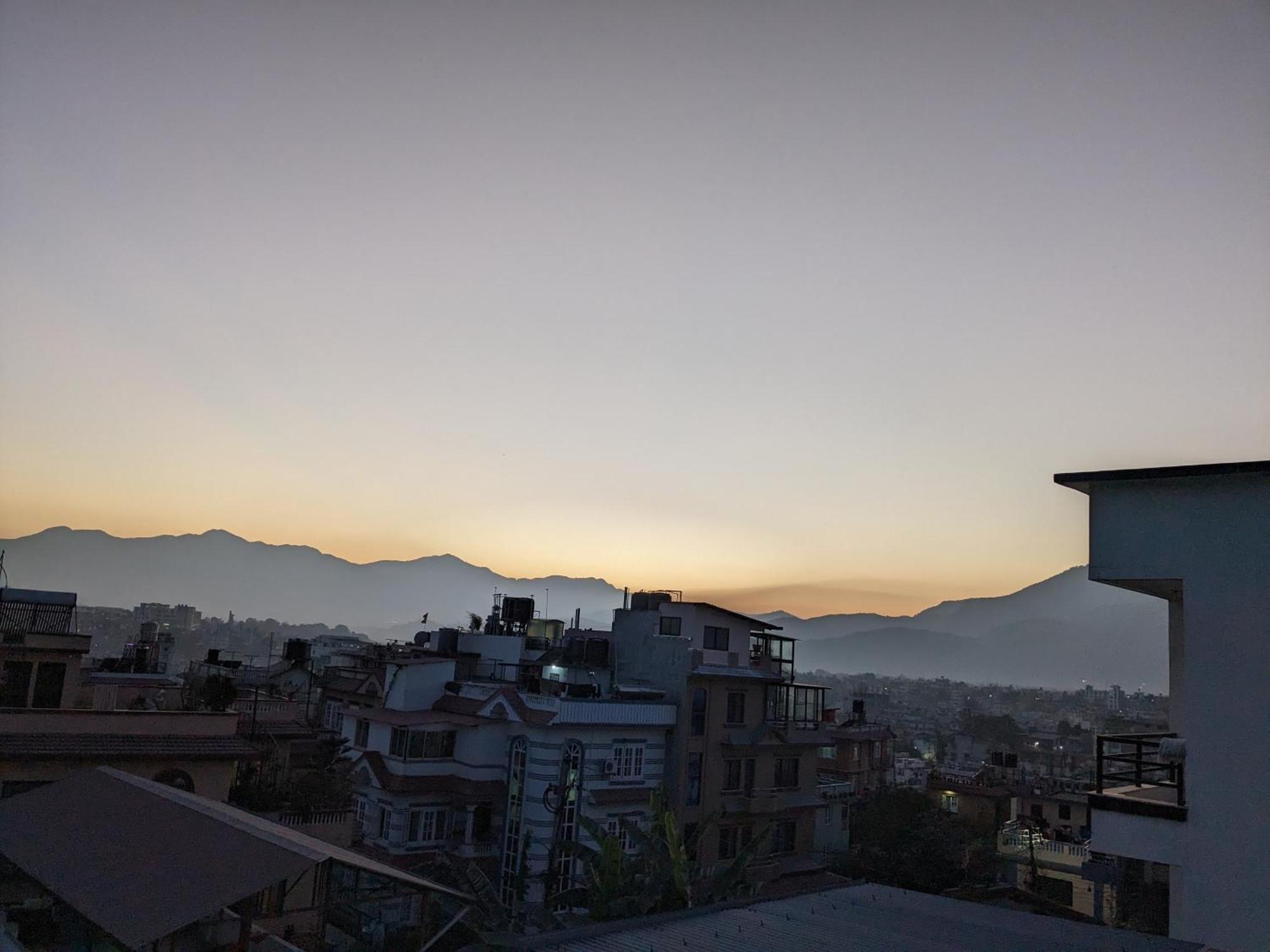 Family Home With Rooftop Access And Mountain View Kathmandu Exteriör bild